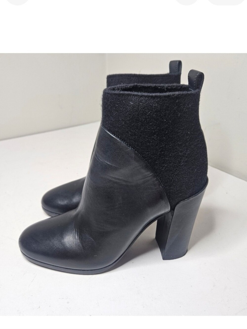 Vince. Emerson Contrast Heeled Bootie Black Wool At Ankle Chunky Heel 7 37